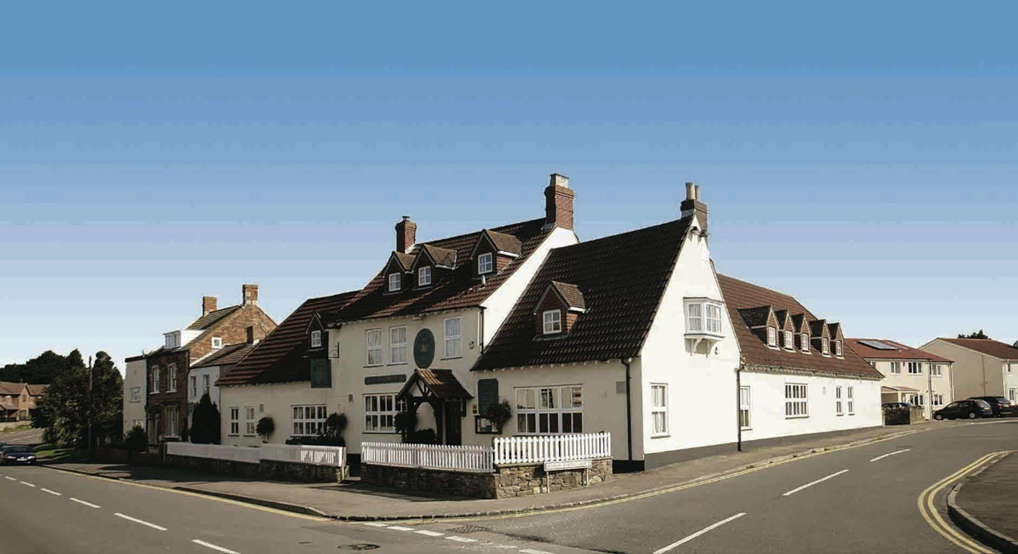 Malt House Hotel Бъркли Екстериор снимка